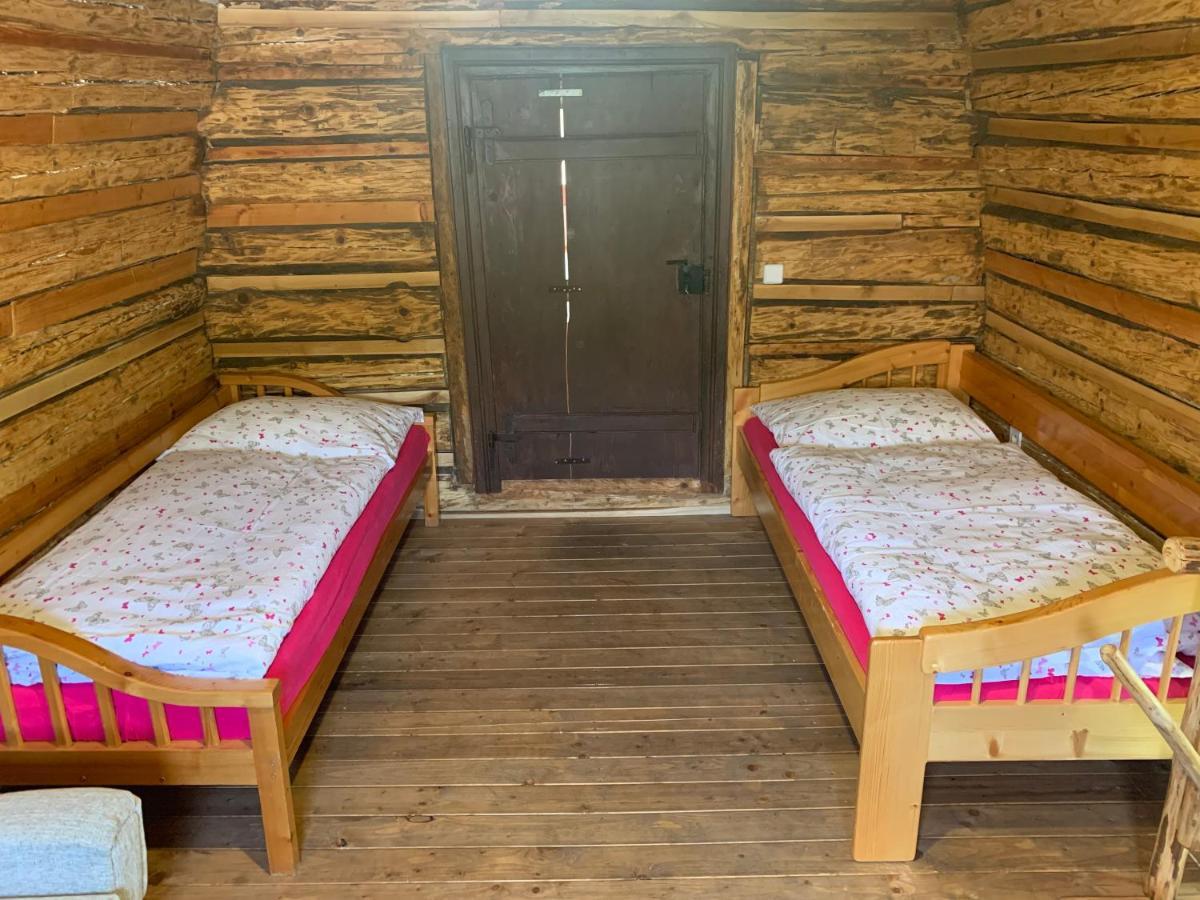 Ondrejova Drevenica Villa Čičmany Buitenkant foto